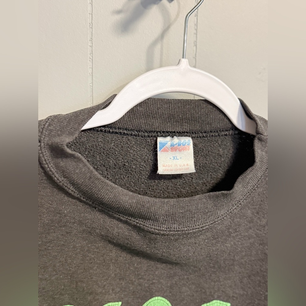 Vintage Philadelphia Graphic Crewneck Sweatshirt - Picture 4 of 4